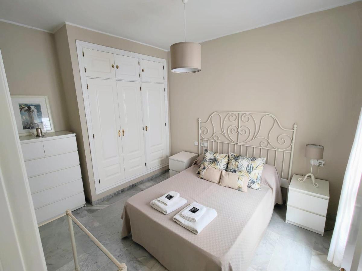 Apartamento Para Dos En San Bernardo Seville Exterior photo