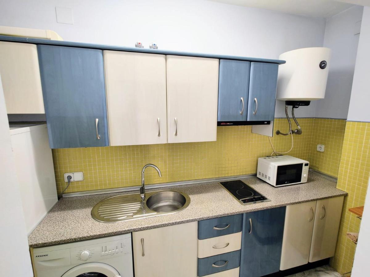 Apartamento Para Dos En San Bernardo Seville Exterior photo