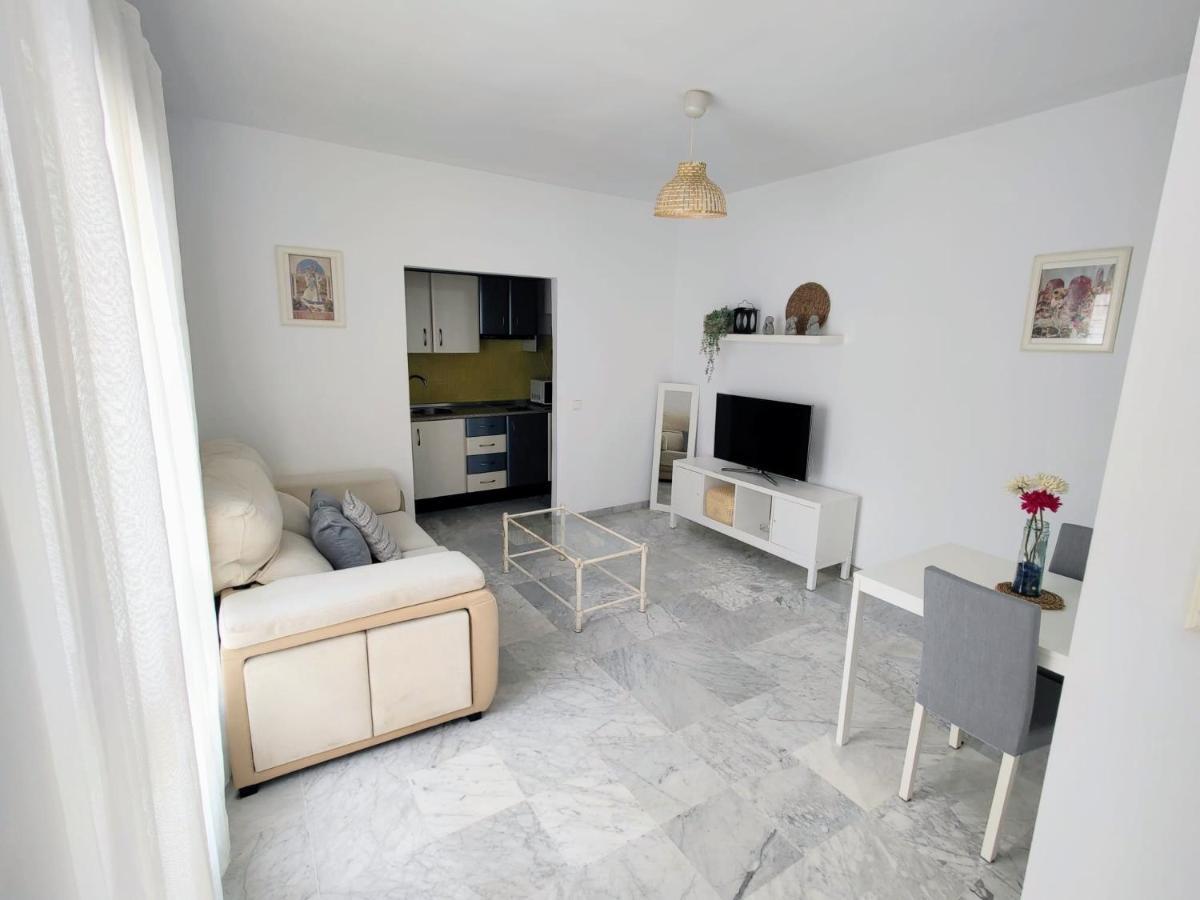 Apartamento Para Dos En San Bernardo Seville Exterior photo
